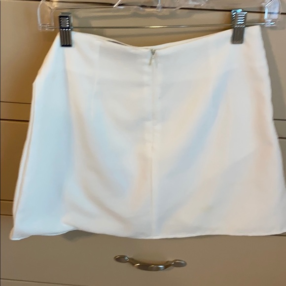 White wrap skirt - Picture 2 of 2